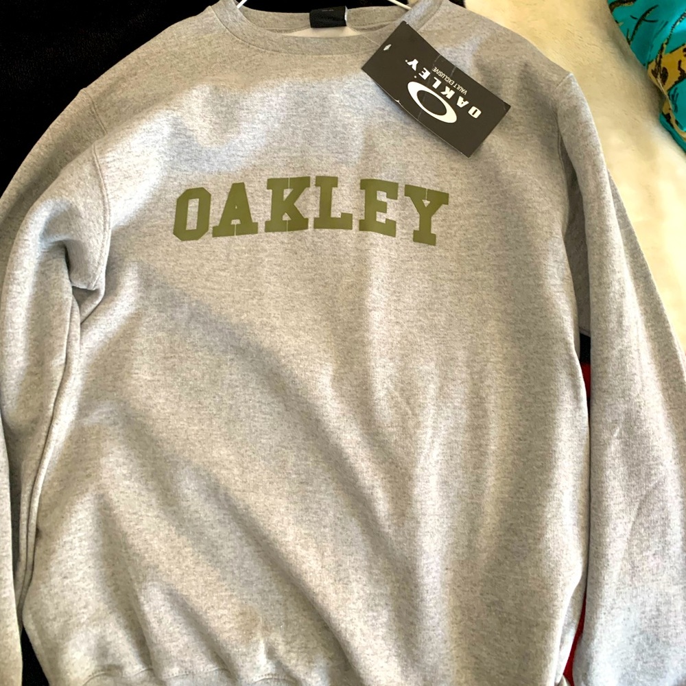 Oakley Sweater New